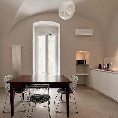 Casa Marmitta - Charming Apartment In Downtown Bari Exterior photo